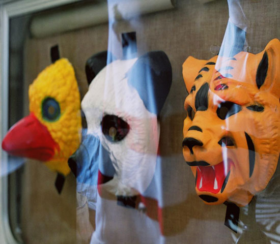 Fanny Baxter, Laboratoire Zaa — masques d’animaux. Photographie du dossier de presse.