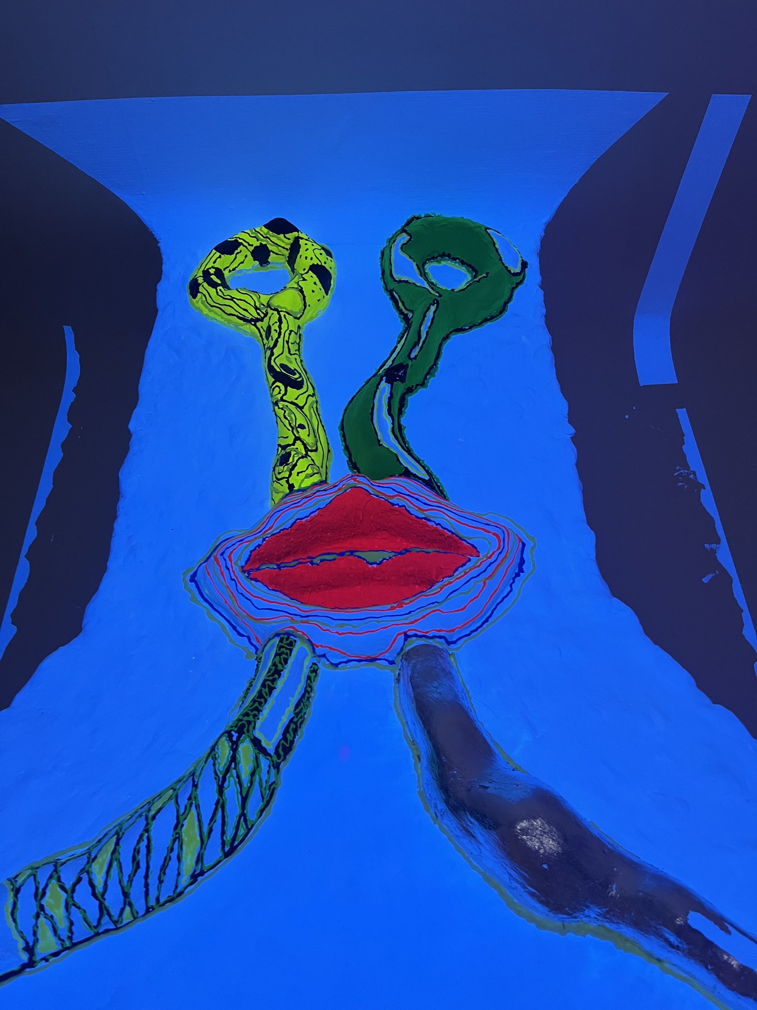 Alain Paris — Trance Party (2026) — Détail des formes fluorescentes