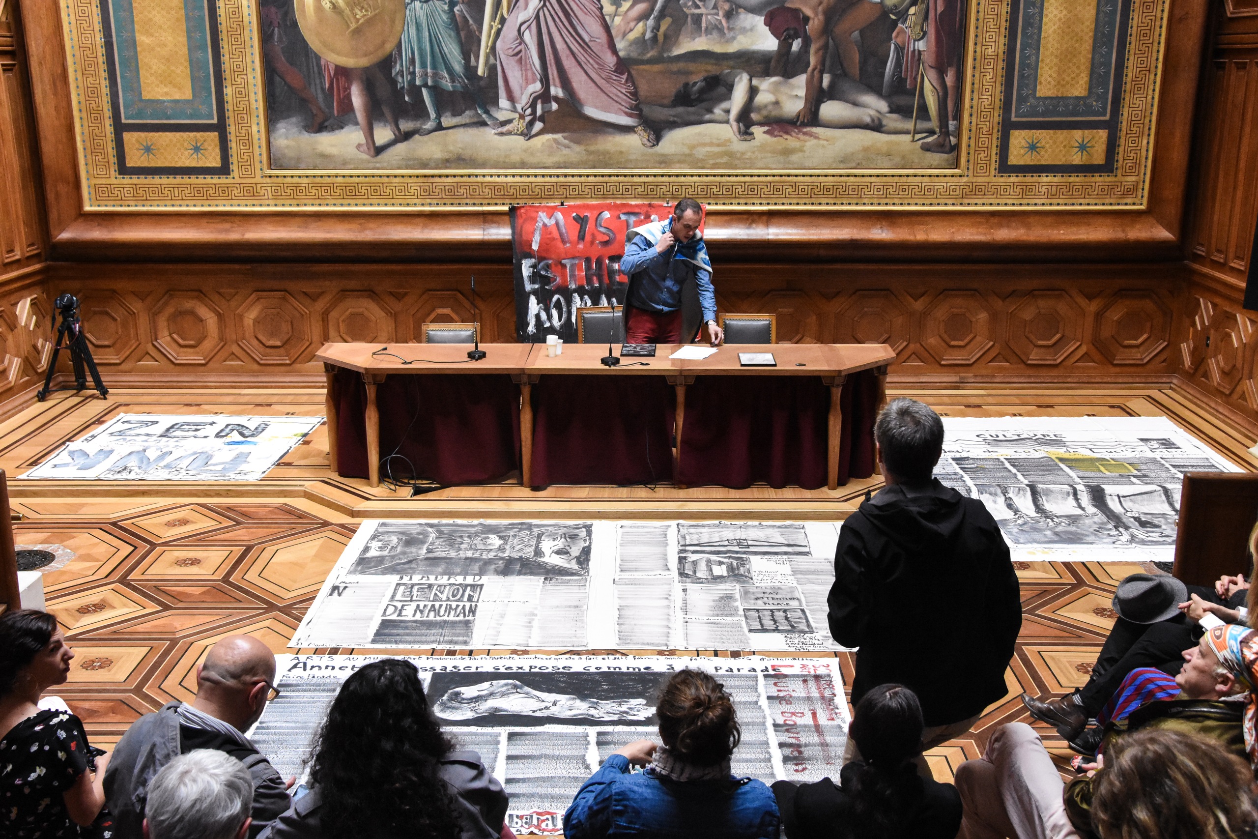Performance de galeriste — Beaux-Arts de Paris, 2018 — ouvrir la série
