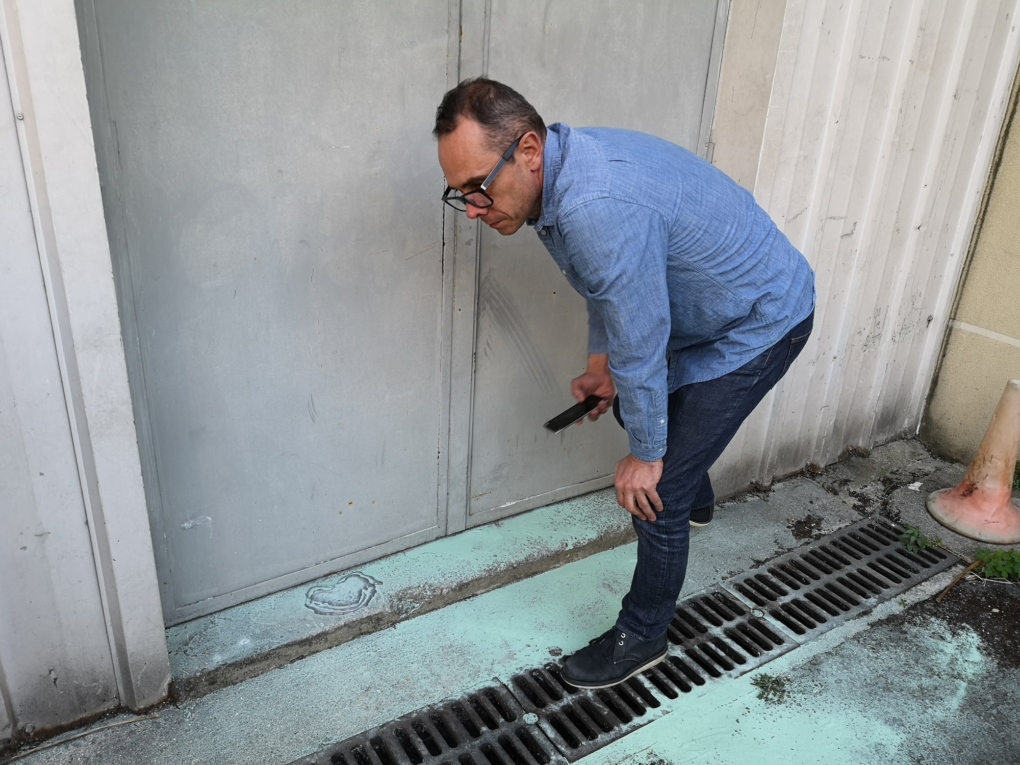 Photographier les traces de la performance — Don du tapis rouge, Bagnolet, 29 septembre 2018