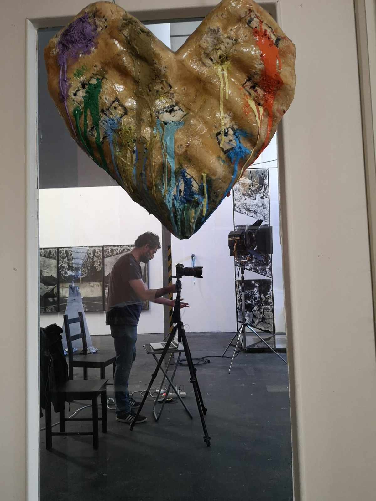 Studio photo — Arnaud Deschin, costume de performance