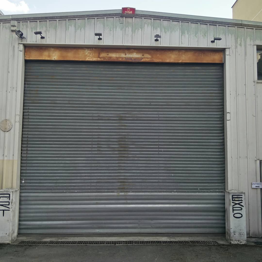 Façade d’En gare !, 12, rue de la Liberté à Bagnolet